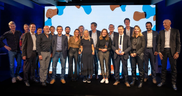 Startup and Large Company Alliances