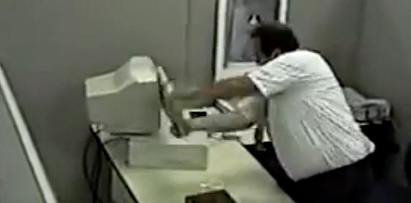  Another bad day with a digital twin (Wikipedia)